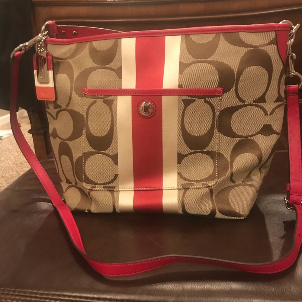 Coach Purse only used once looks just like new
